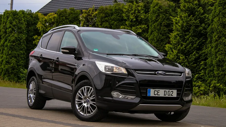 FORD Kuga -