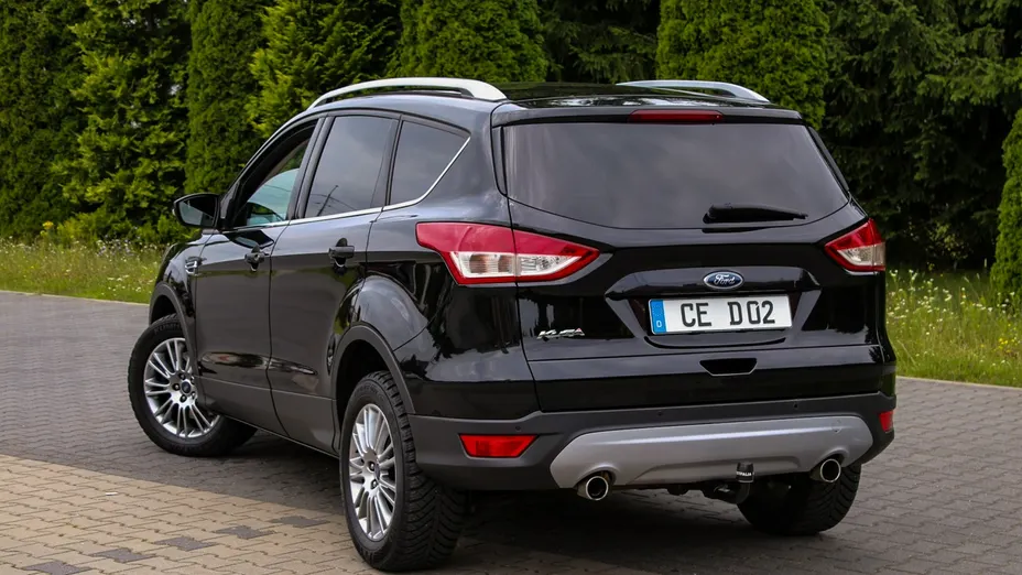 FORD Kuga -