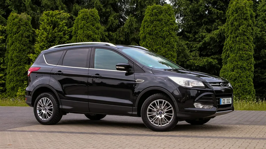 FORD Kuga -
