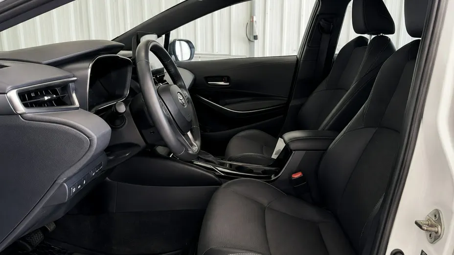 TOYOTA Corolla -