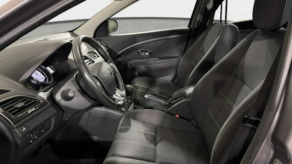 RENAULT Megane -