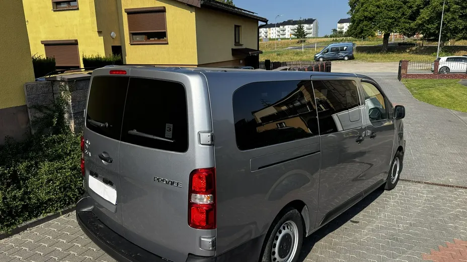 TOYOTA Proace -
