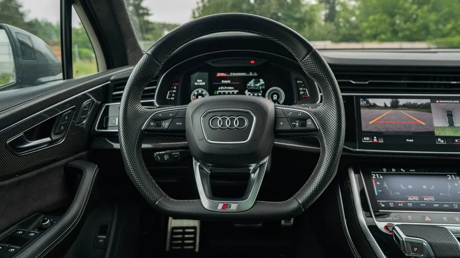 AUDI SQ7 -