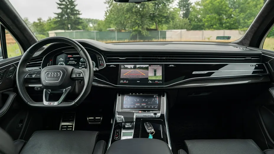 AUDI SQ7 -
