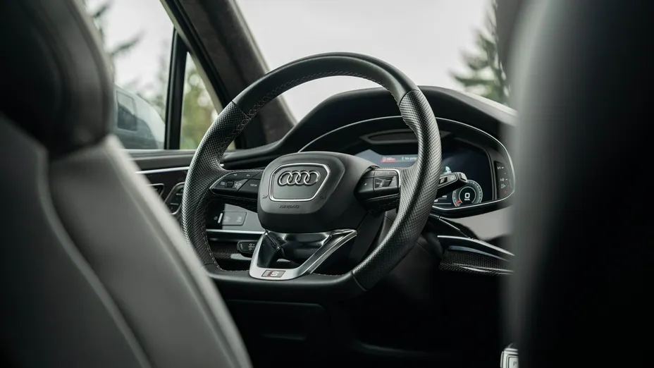 AUDI SQ7 -