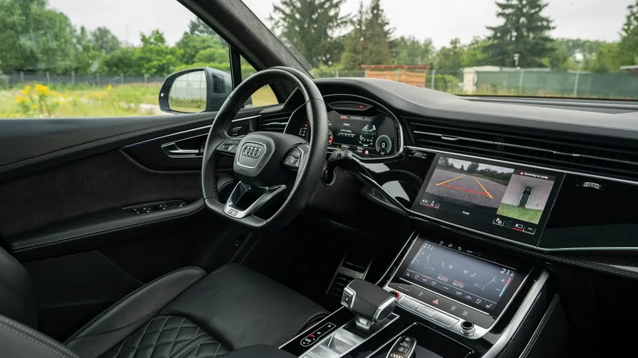 AUDI SQ7 -