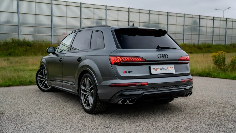 AUDI SQ7 -