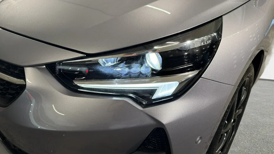OPEL Corsa -