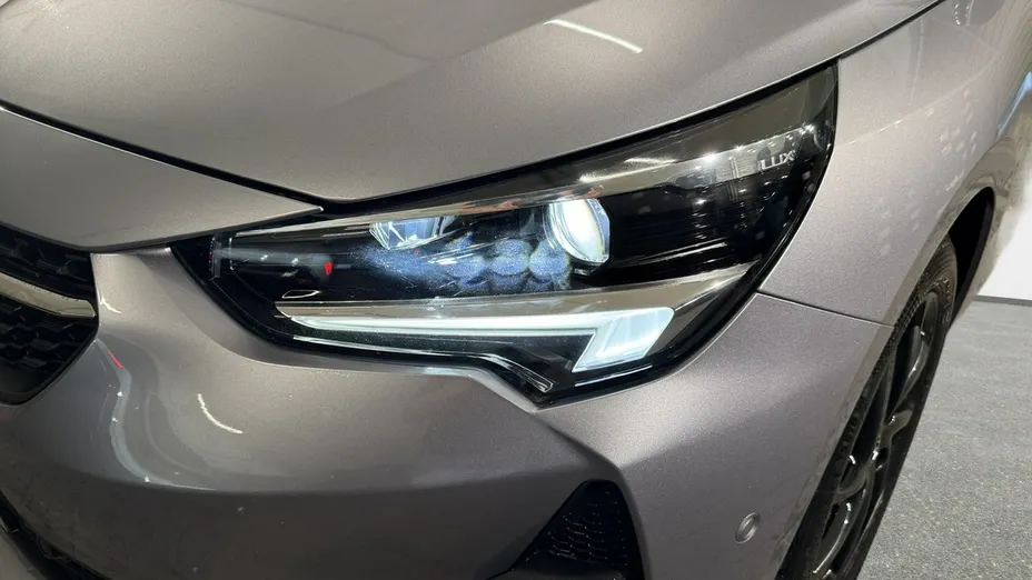 OPEL Corsa -
