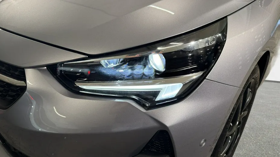 OPEL Corsa -