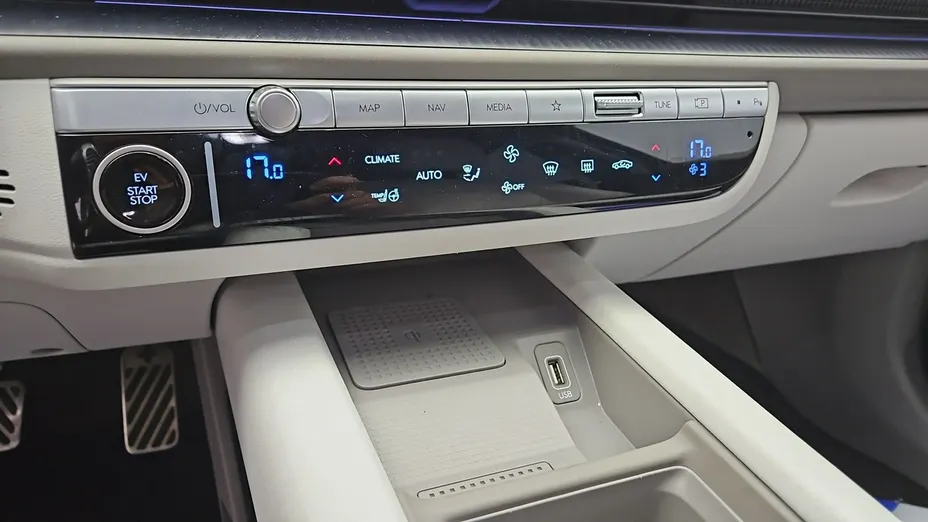 HYUNDAI Ioniq 6 -