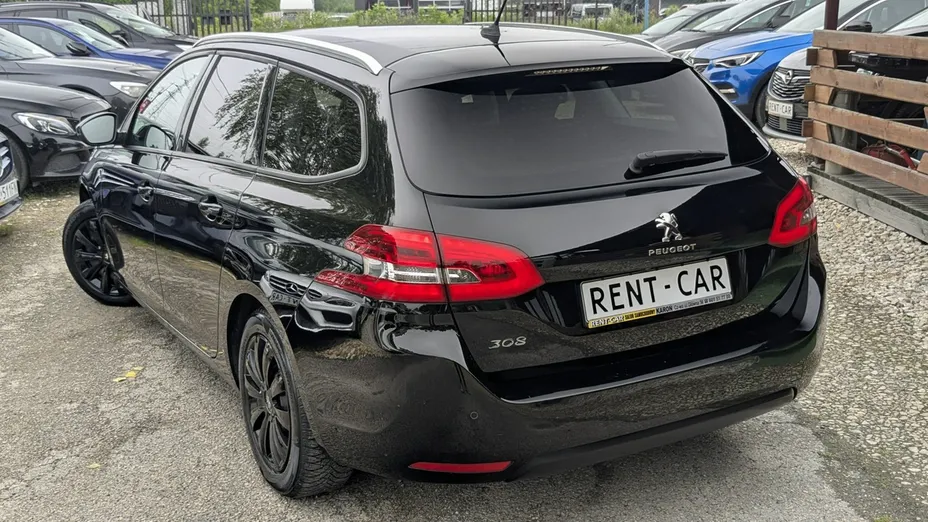 PEUGEOT 308 -