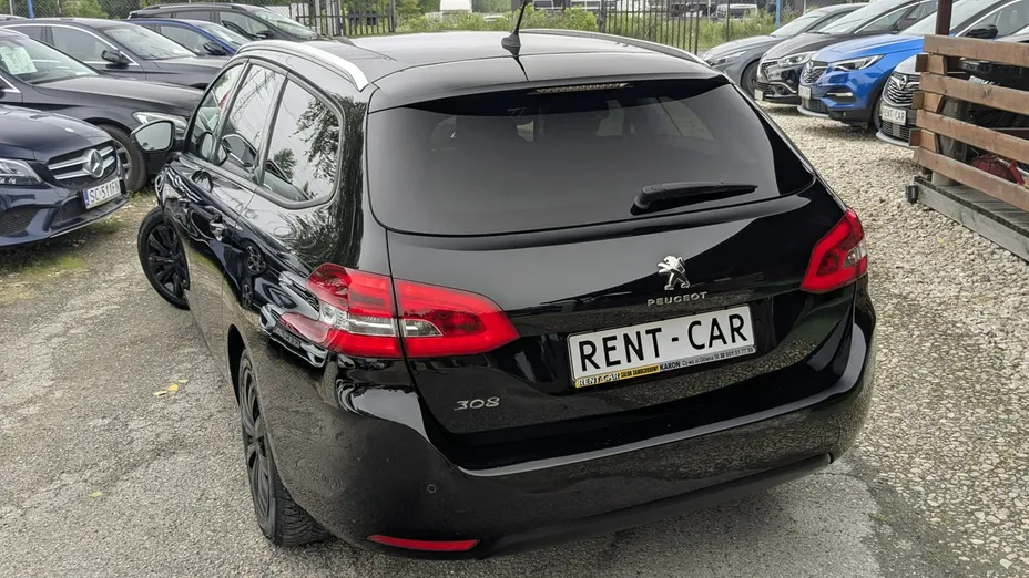 PEUGEOT 308 -