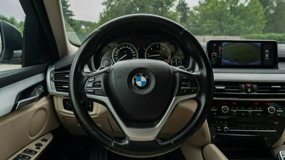 BMW X6 -