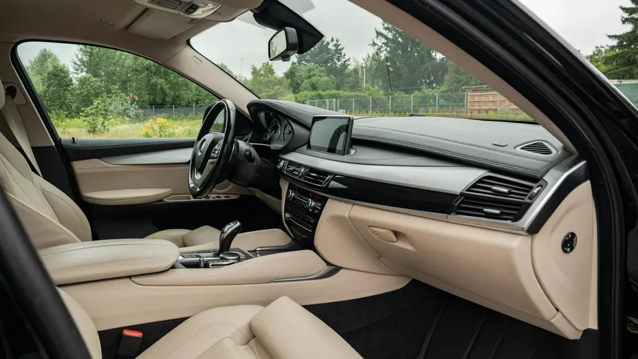 BMW X6 -