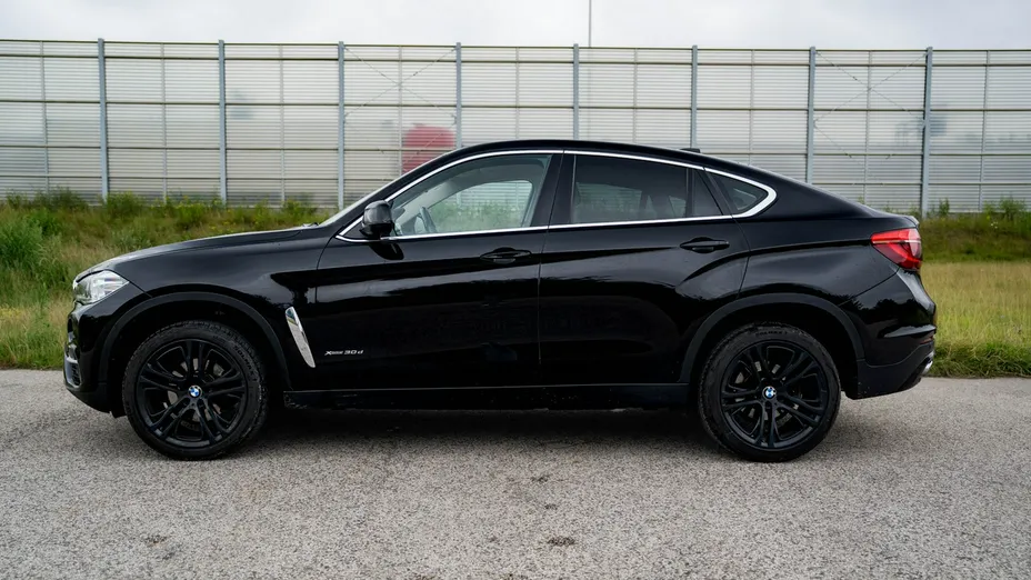 BMW X6 -