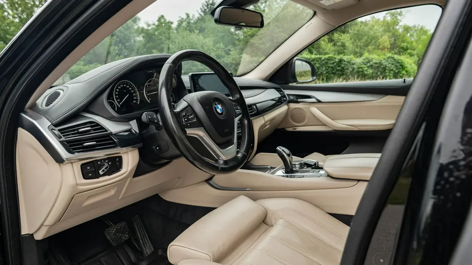 BMW X6 -