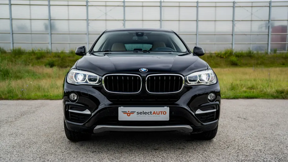 BMW X6 -