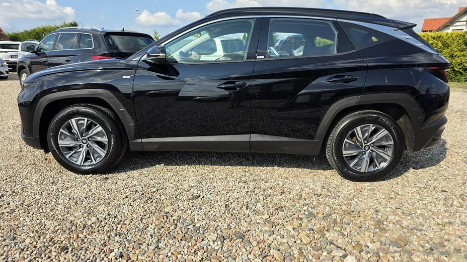 HYUNDAI Tucson -