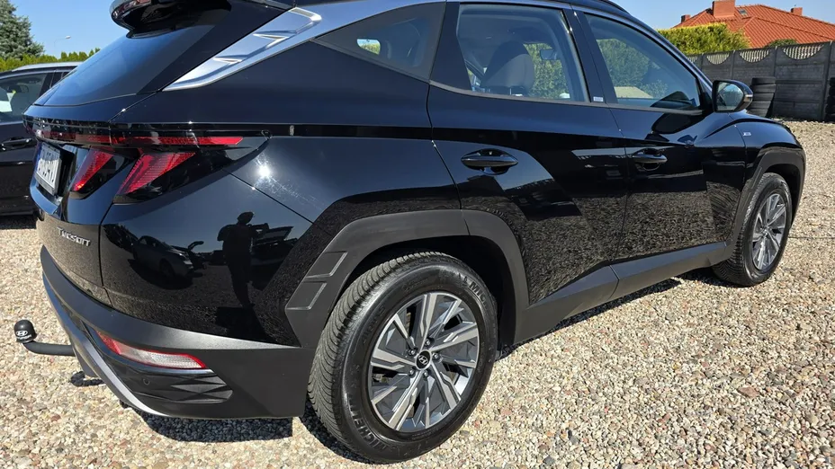HYUNDAI Tucson -