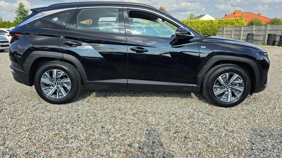 HYUNDAI Tucson -