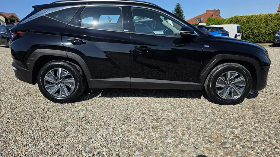HYUNDAI Tucson -