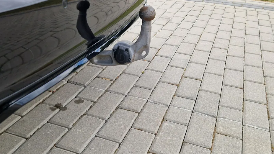 VOLVO V90 -