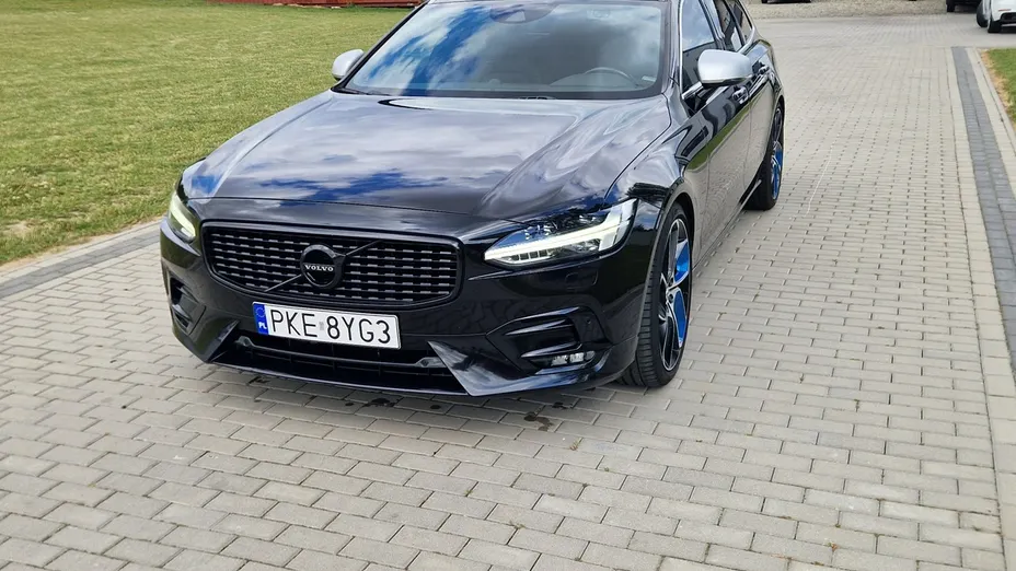 VOLVO V90 -