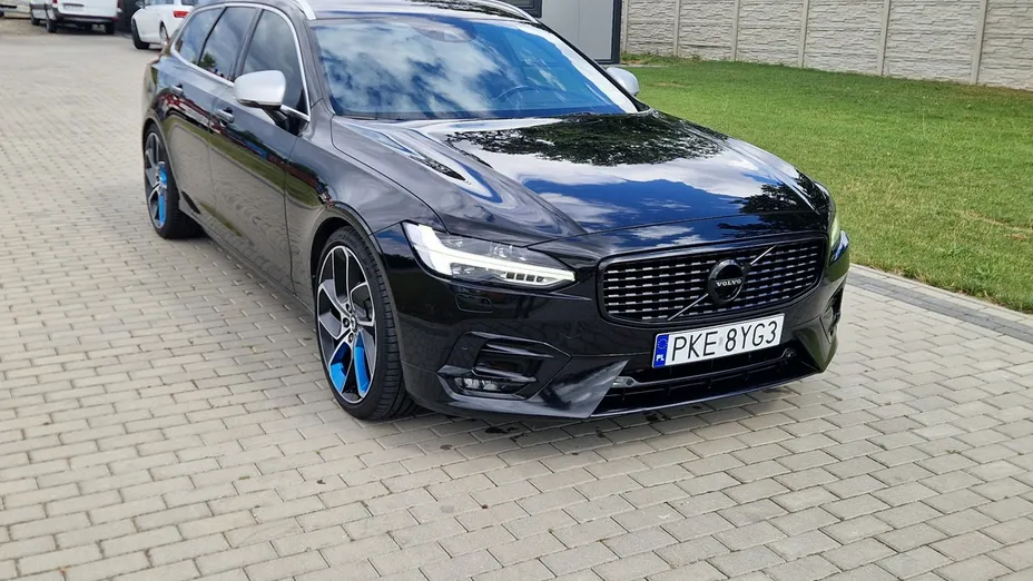 VOLVO V90 -