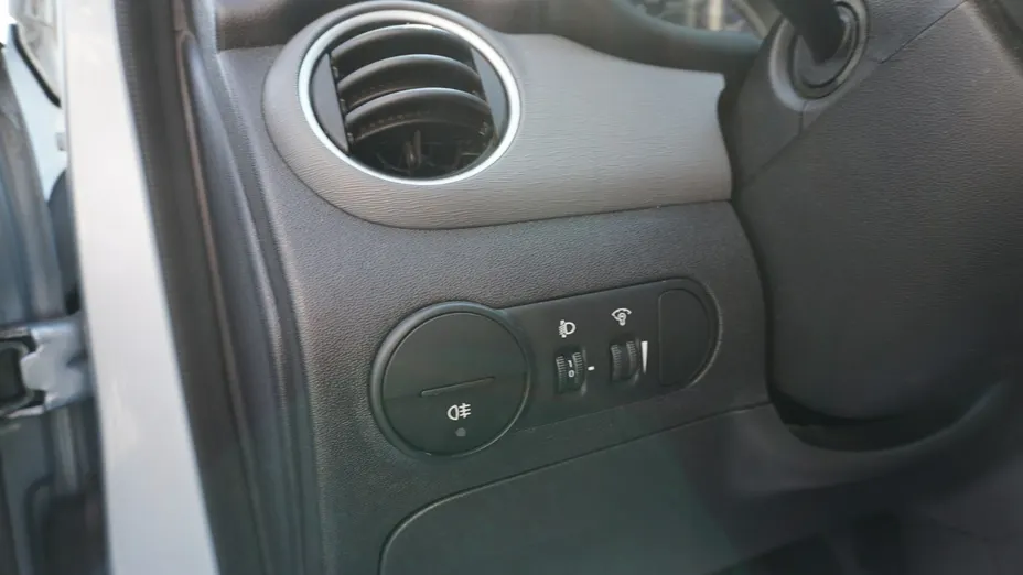 HYUNDAI i10 -
