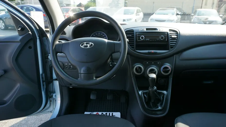 HYUNDAI i10 -