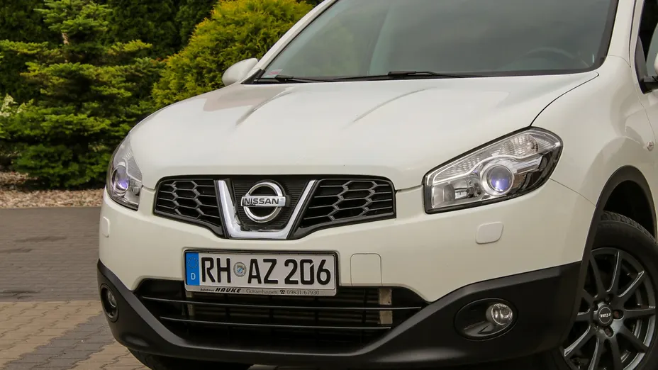 NISSAN Qashqai -