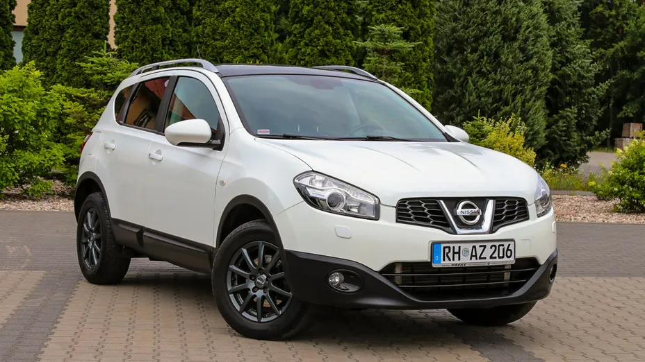 NISSAN Qashqai -