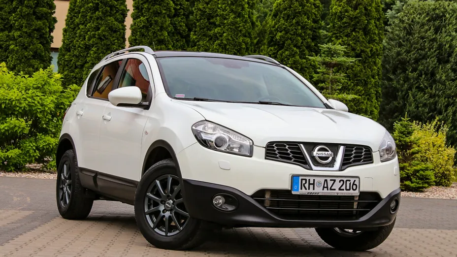 NISSAN Qashqai -
