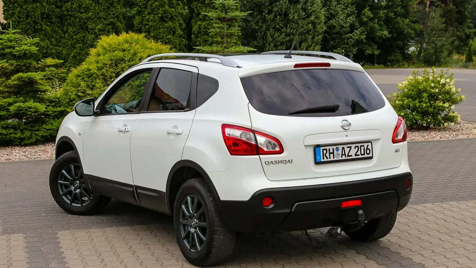 NISSAN Qashqai -