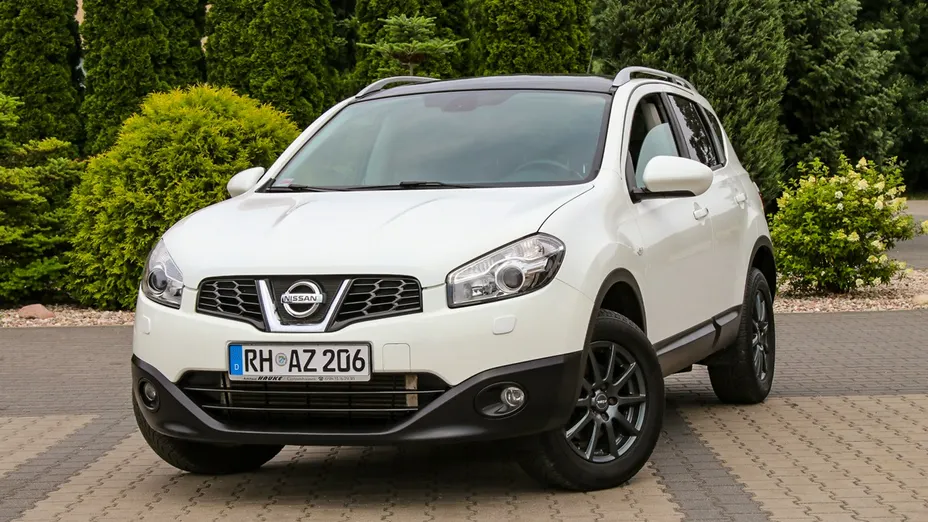 NISSAN Qashqai -