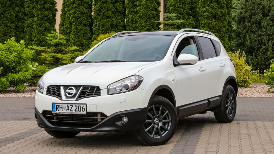 NISSAN Qashqai -