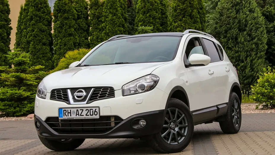 NISSAN Qashqai -
