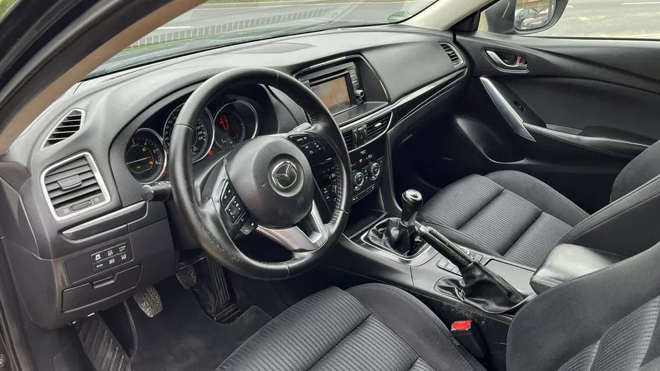 MAZDA 6 -