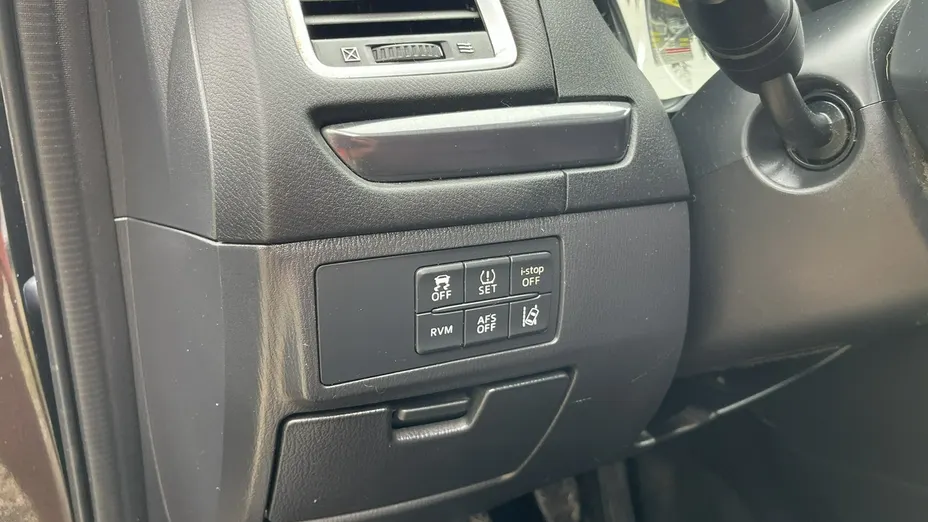 MAZDA 6 -