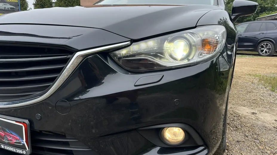 MAZDA 6 -