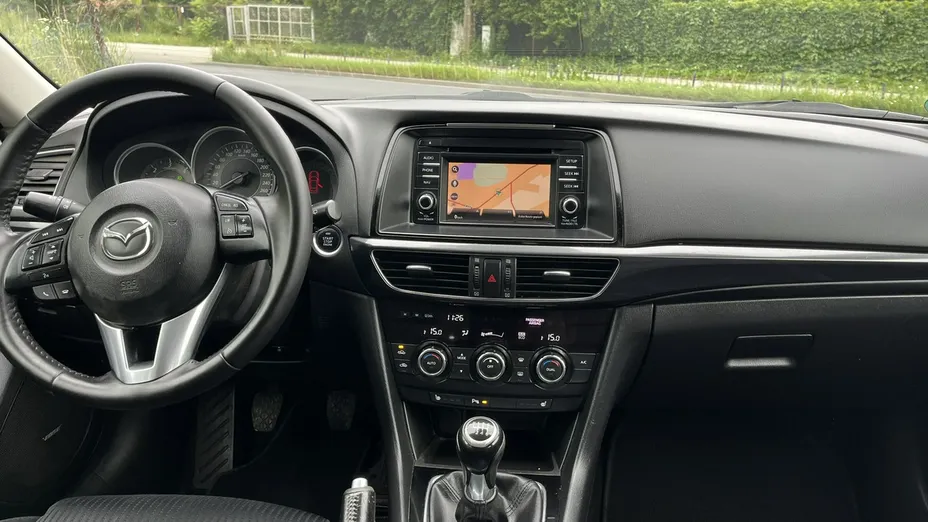 MAZDA 6 -