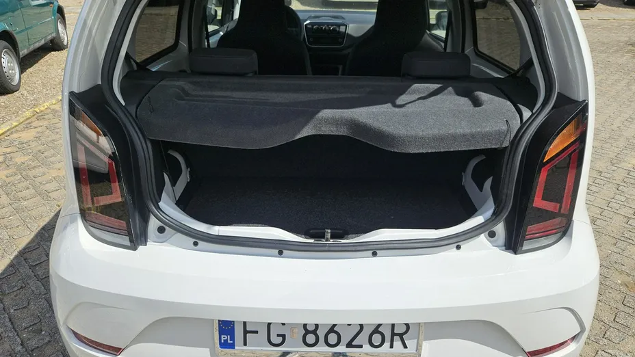 VOLKSWAGEN up! -