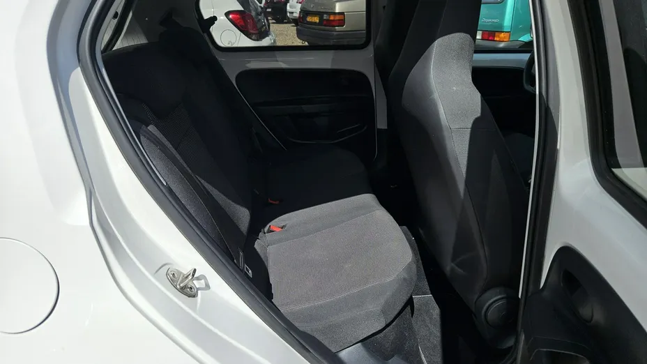 VOLKSWAGEN up! -