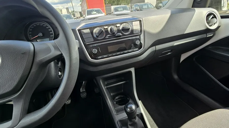 VOLKSWAGEN up! -