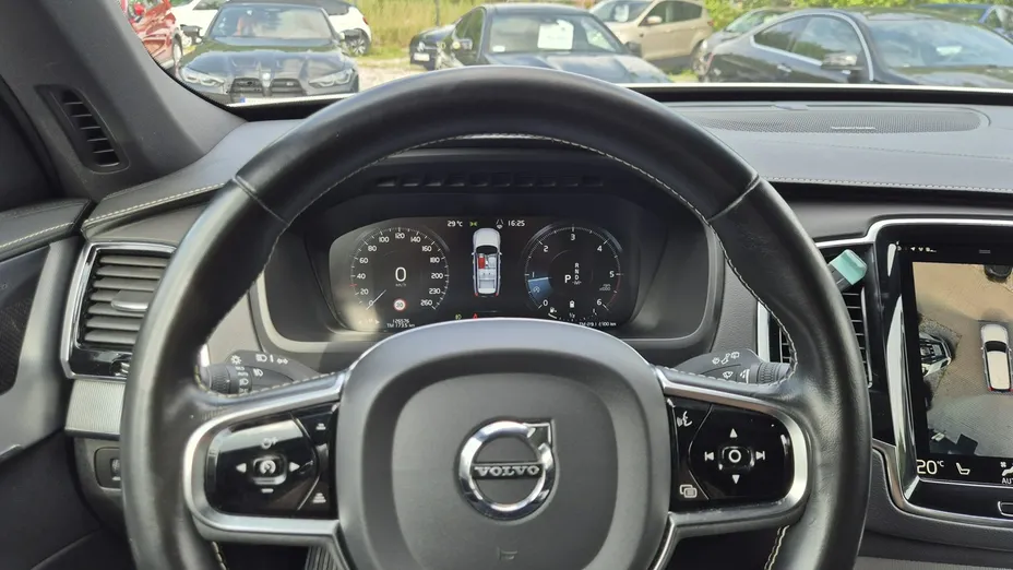 VOLVO XC90 -
