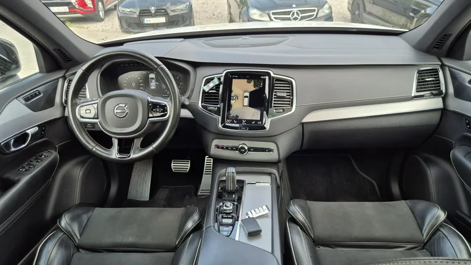 VOLVO XC90 -
