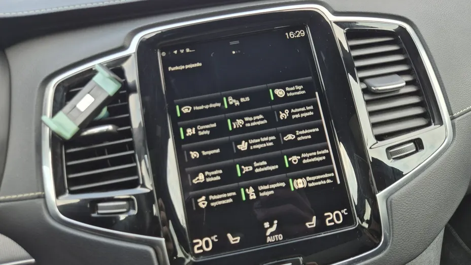 VOLVO XC90 -