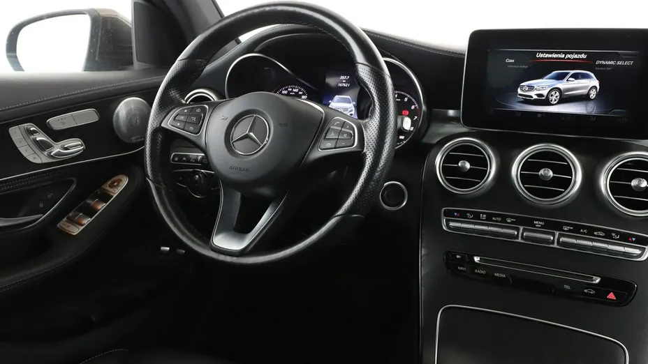 MERCEDES-BENZ GLC -