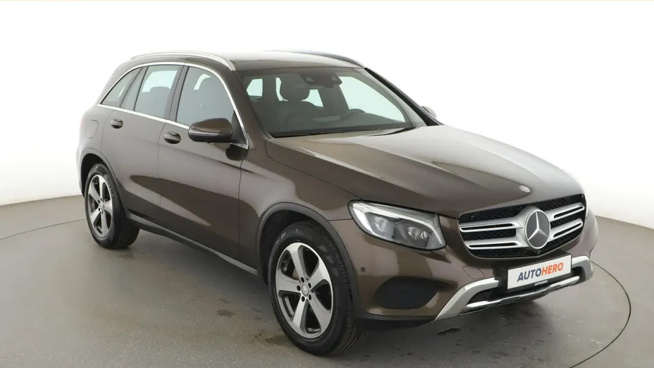 MERCEDES-BENZ GLC -